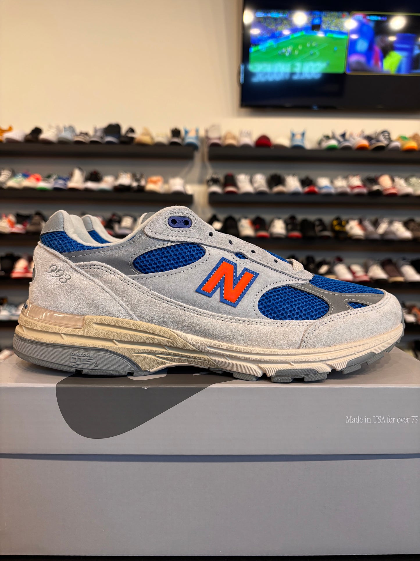 New Balance 993 Kith MSG White Size 11 Brand New
