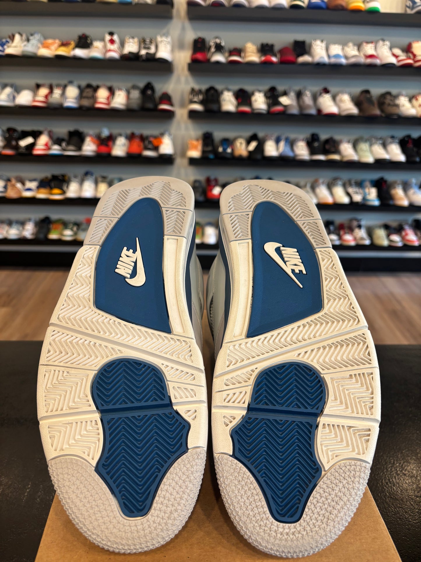 Jordan 4 Military Blue Size 13 Pre-Owned (No Box)
