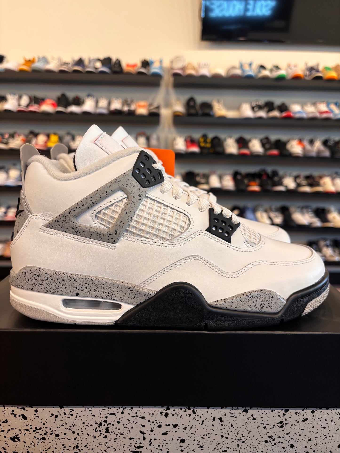 Jordan 4 White Cement 2025 Size 8 Brand New
