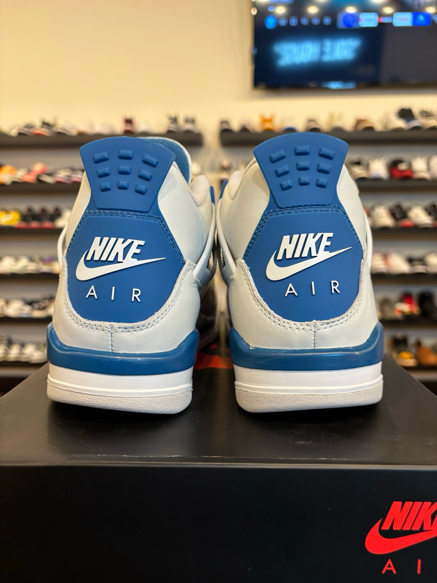 Jordan 4 Military Blue 2024 Size 6.5Y (8W) Pre-Owned