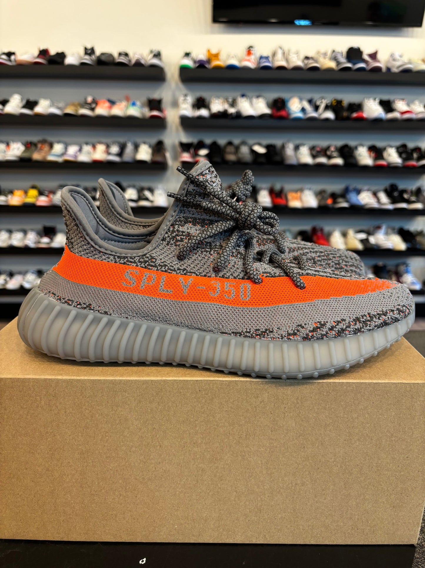 Yeezy 350 V2 Beluga Reflective Size 10 Brand New