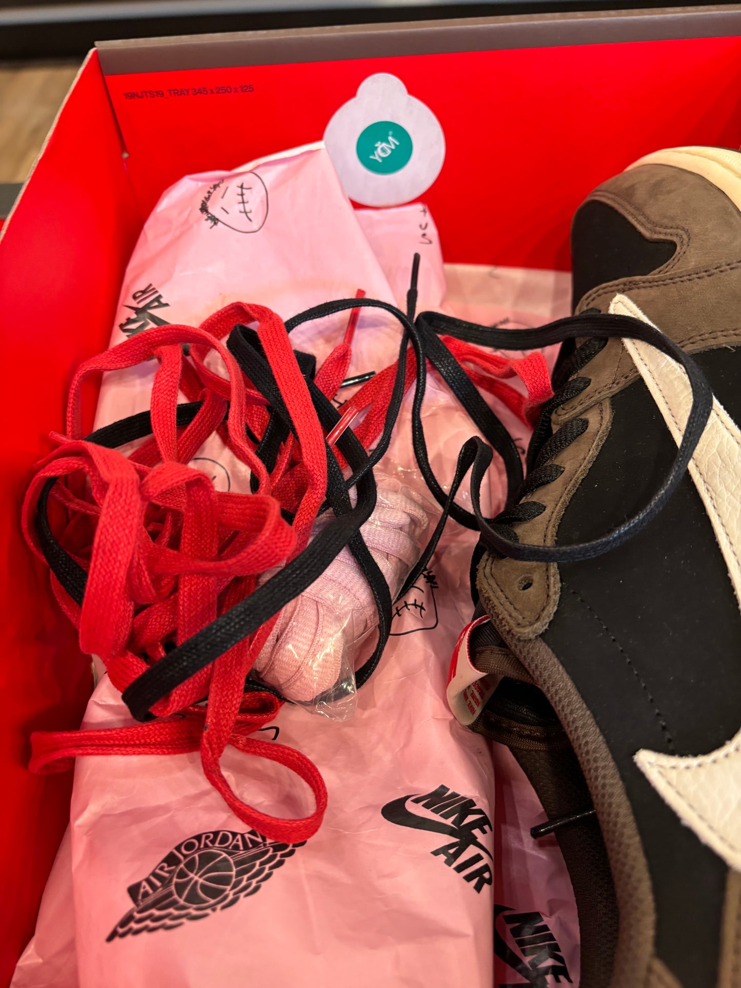 Jordan 1 Low Travis Scott Mocha Size 13 Pre-Owned