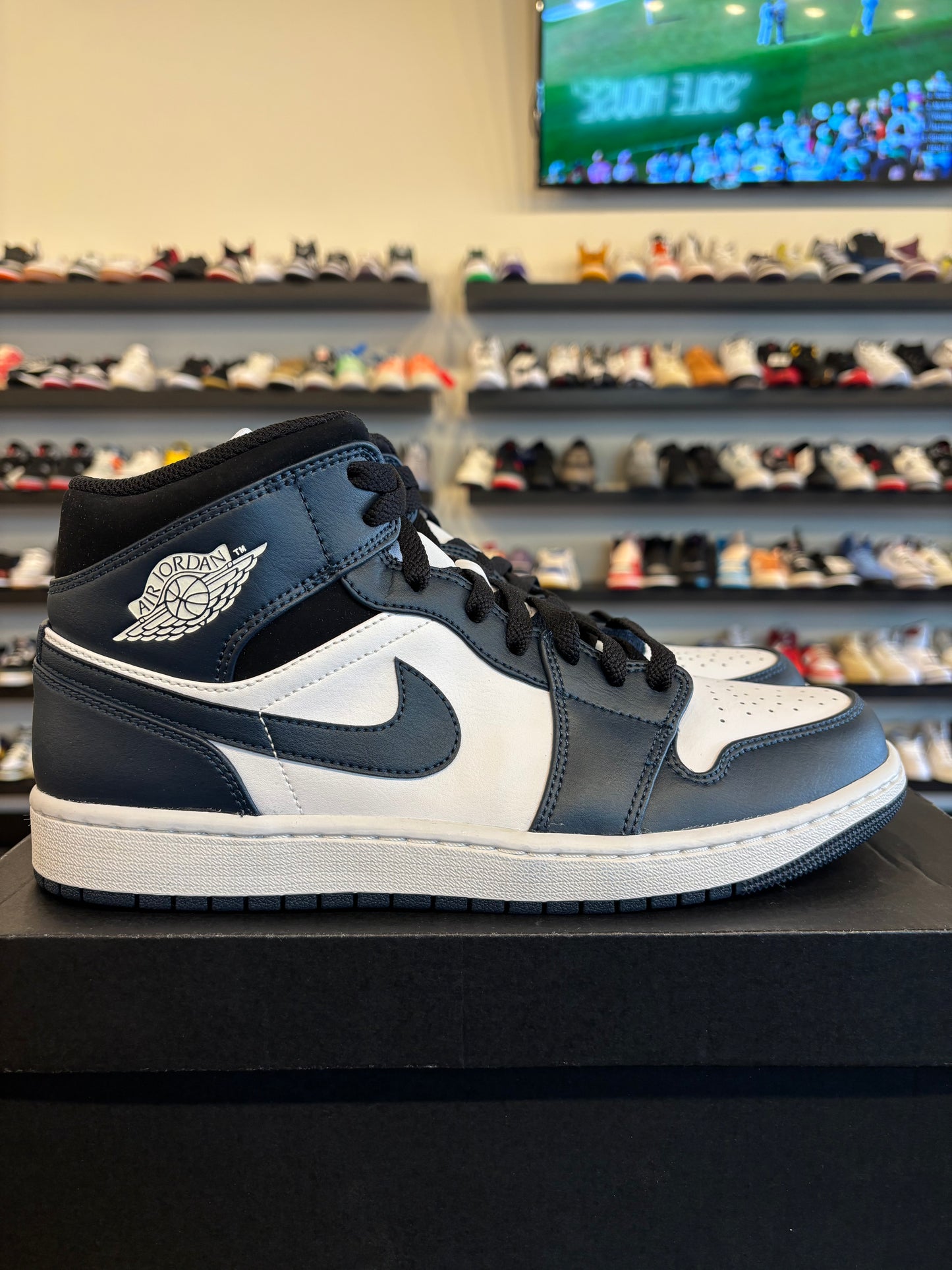Jordan 1 Mid Armory Navy Size 10.5 Brand New