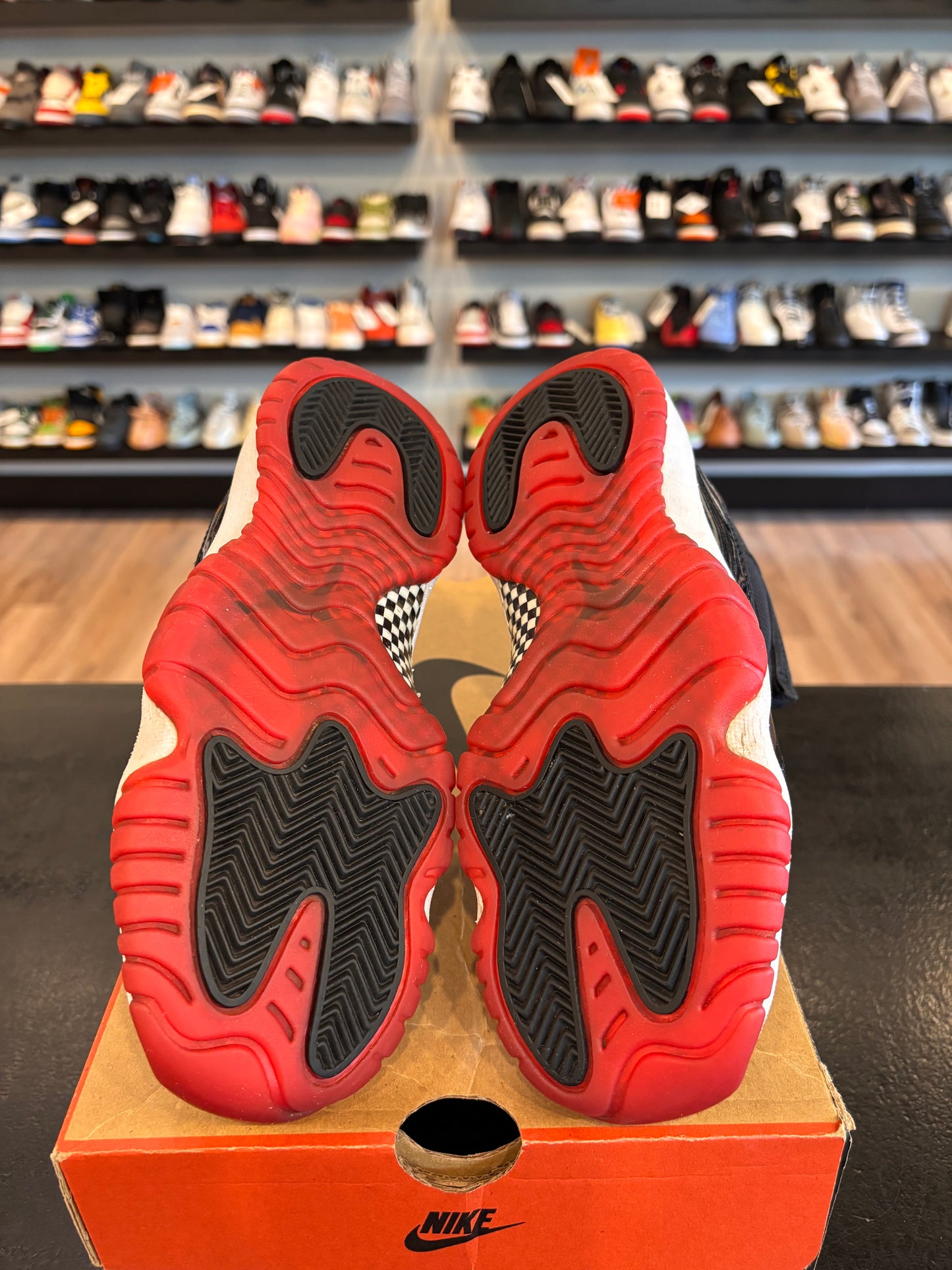 Jordan 11 Bred 2019 Size 4.5Y (6W) Pre-Owned