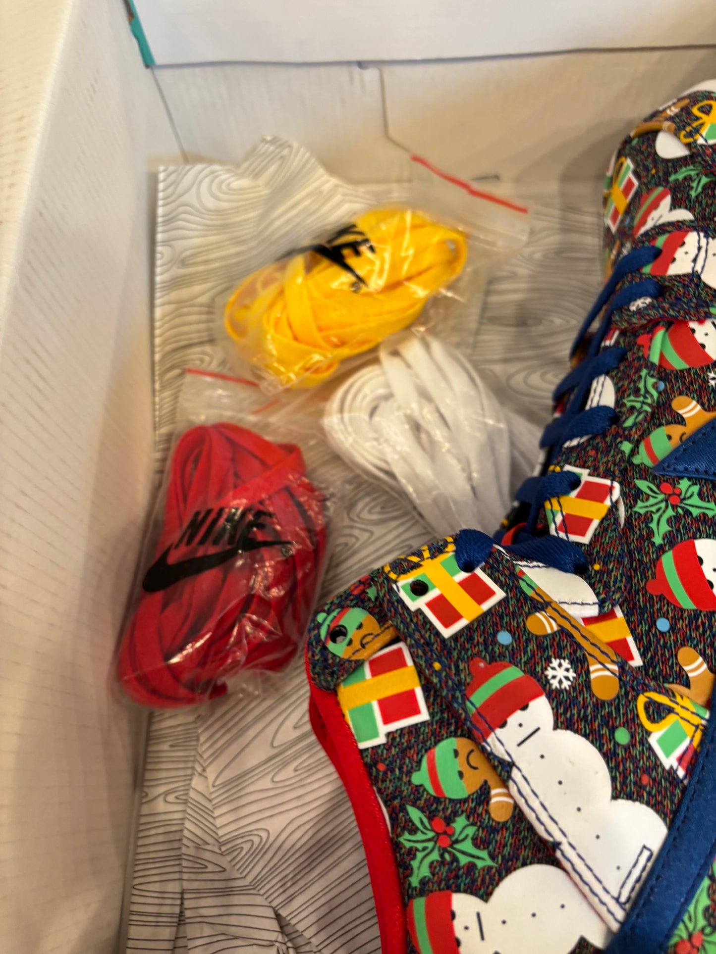 Nike SB Dunk High Ugly Christmas Sweater Size 9.5 Brand New