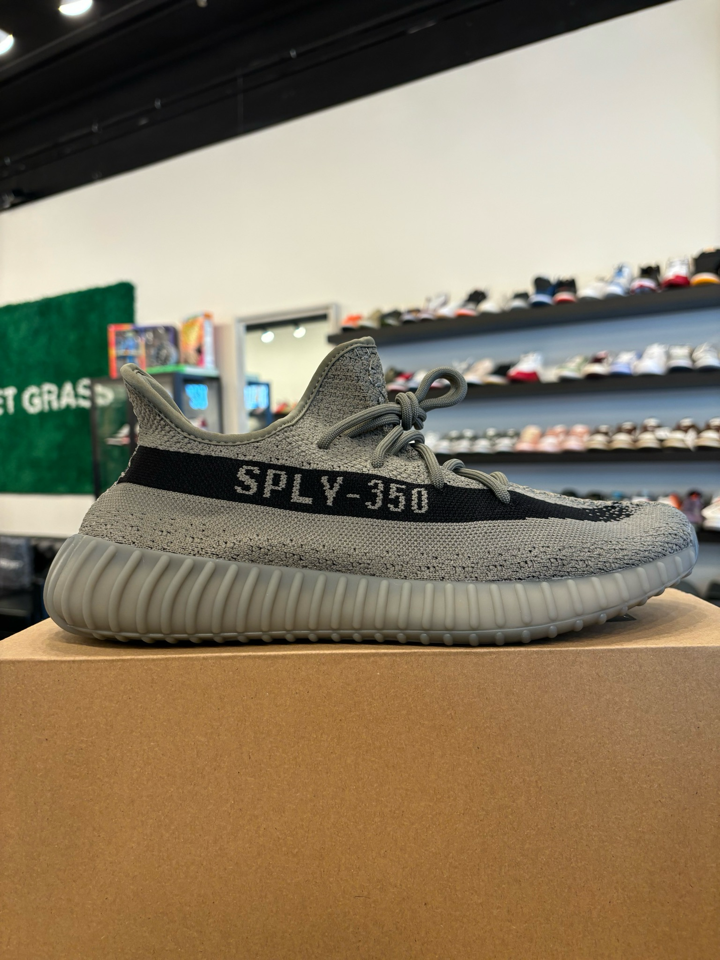 Yeezy 350 V2 Granite Size 11 Brand New