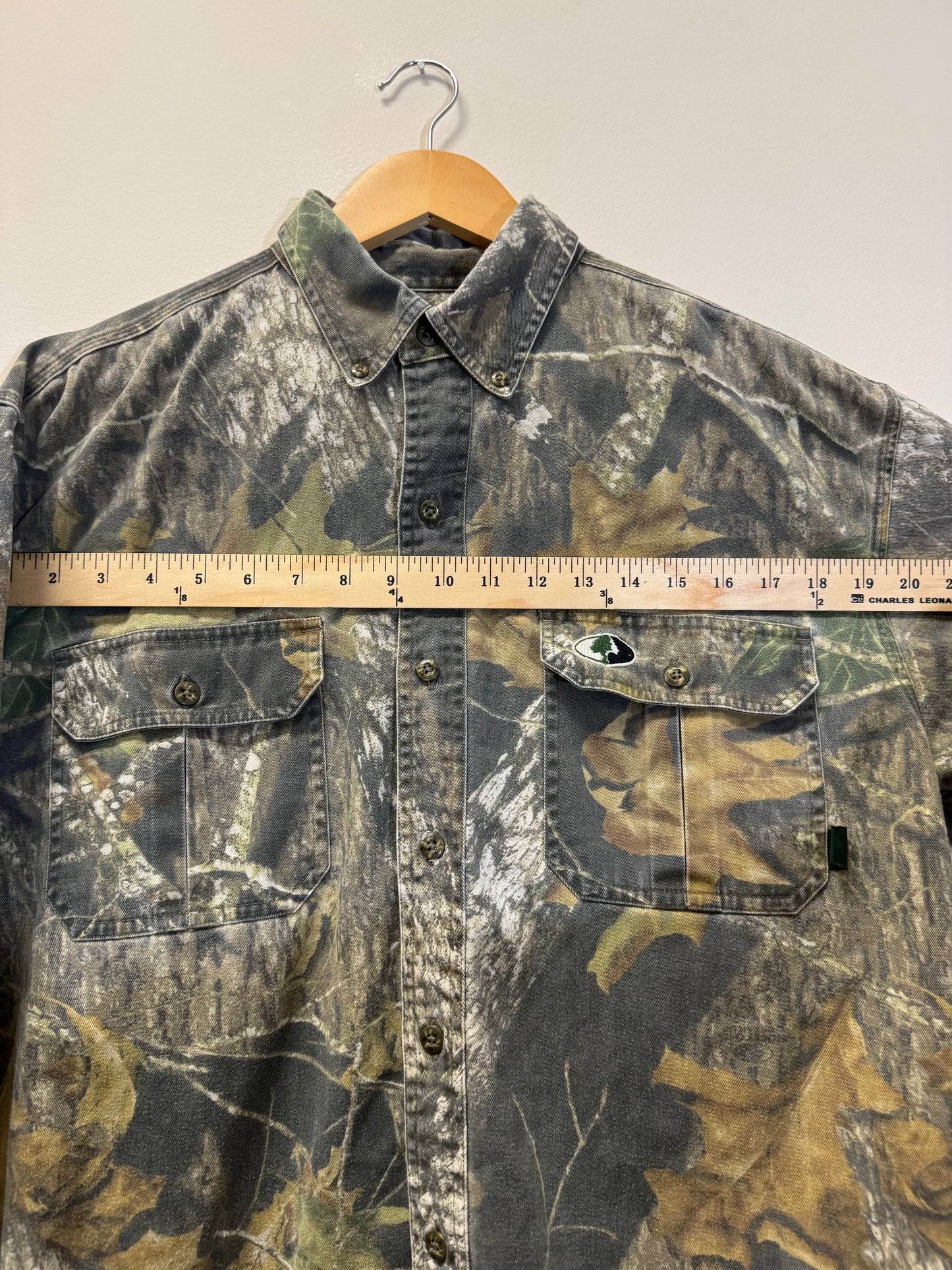 Mossy Oak Camo Button Down Size Large Vintage