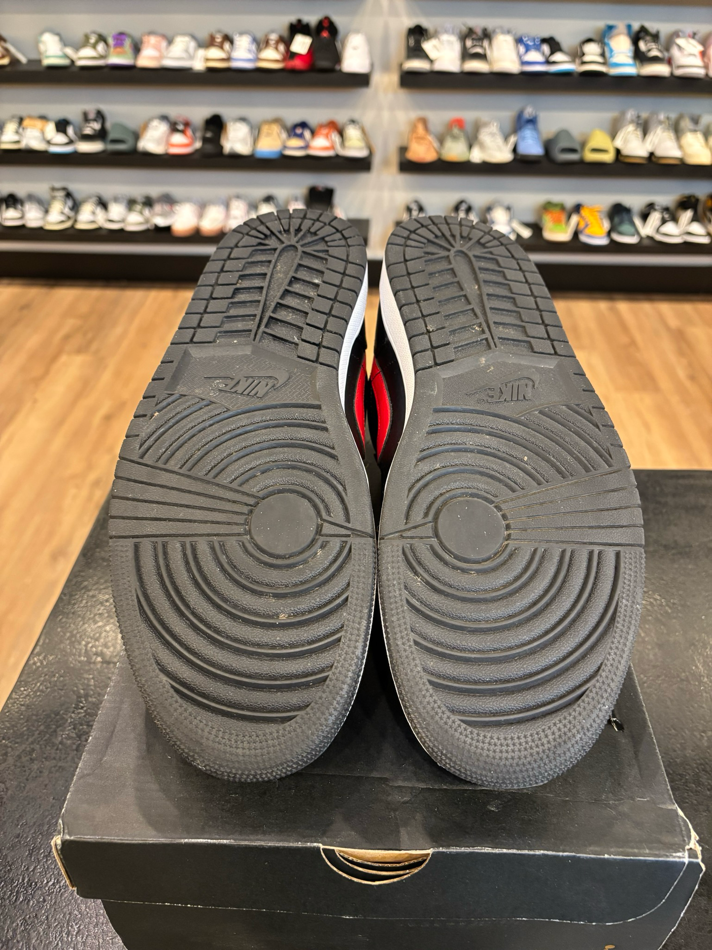 Jordan 1 Low White Toe Size 13 Pre-Owned