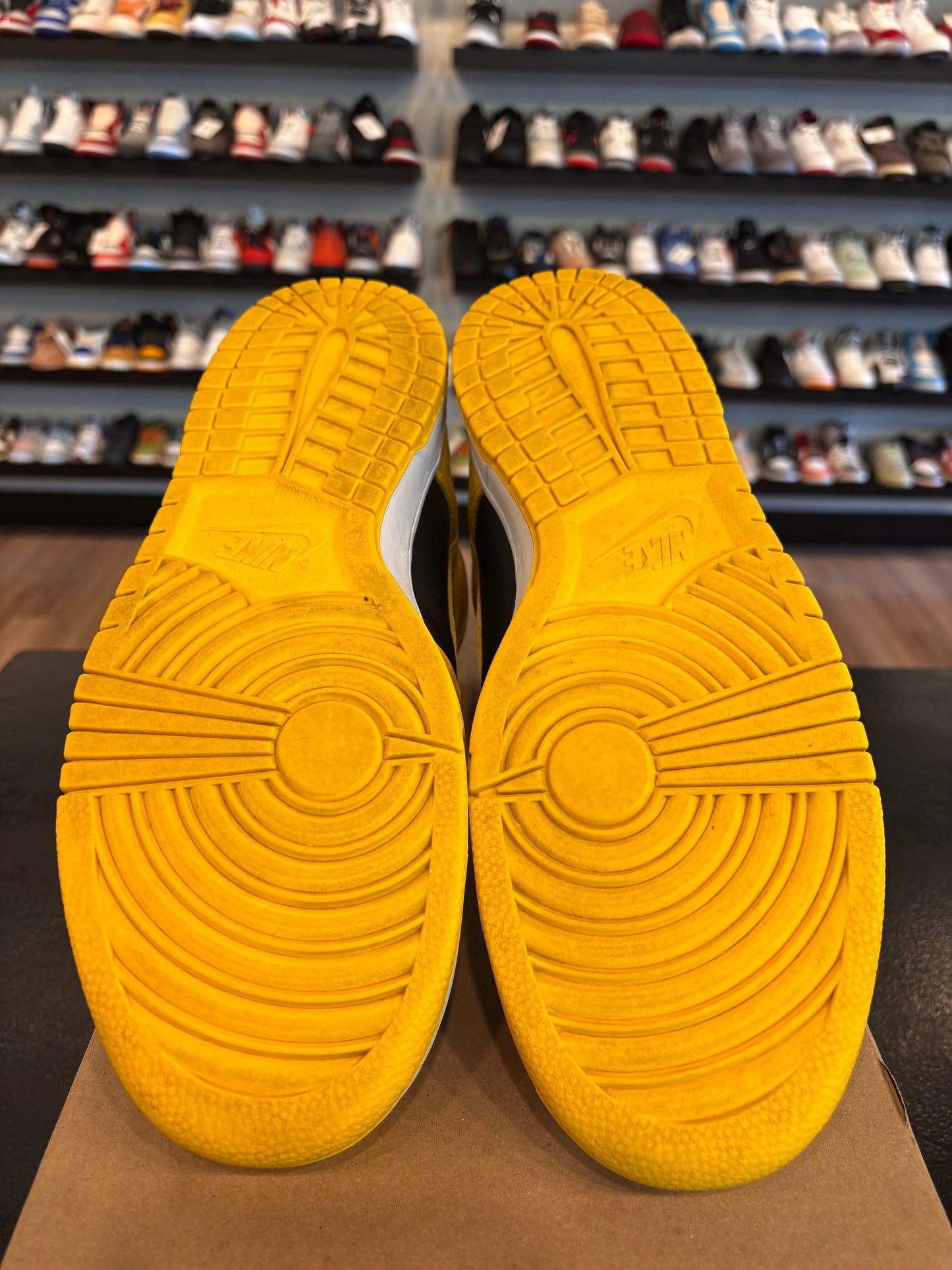 Nike Dunk High Maize Yellow Size 12 Pre-Owned (No Box)