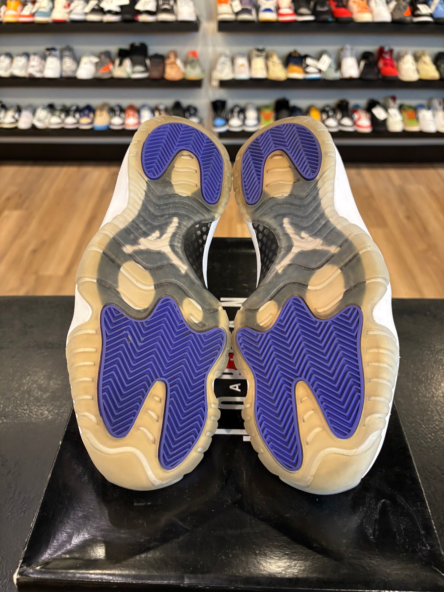 Jordan 11 Concord 2018 Size 8 Pre-Owned