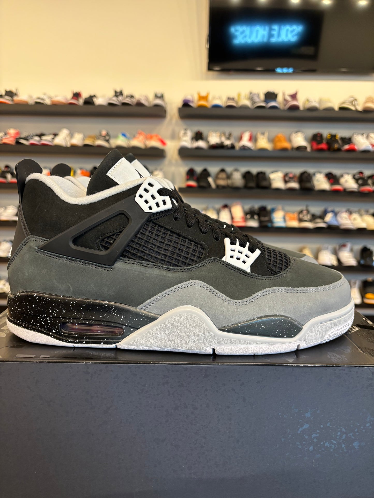 Jordan 4 Fear Size 13 Brand New