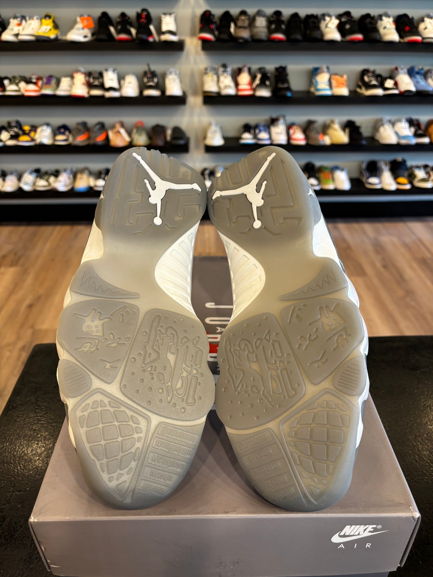 Jordan 9 Cool Grey Size 9.5 Pre-Owned