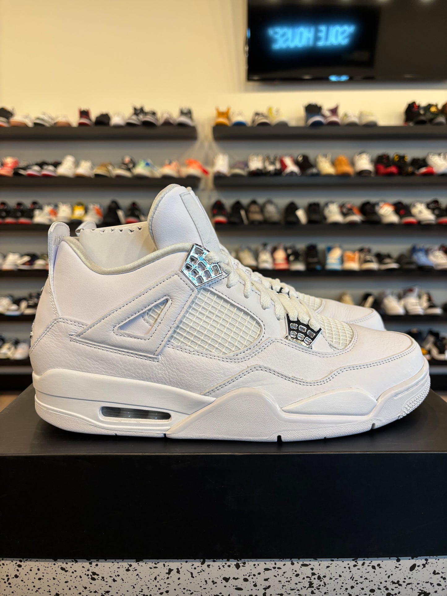 Jordan 4 Pure Money 2017 Size 11 Brand New