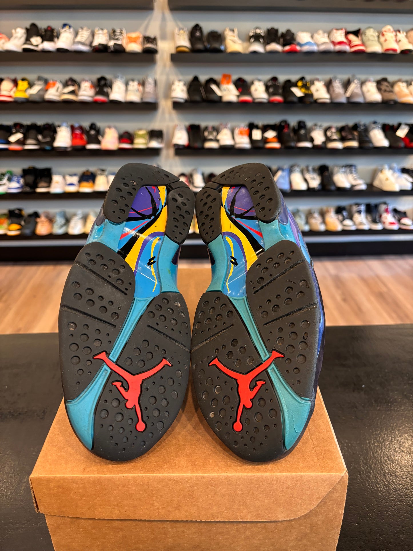 Jordan 8 Aqua 2025 Size 8.5 Pre-Owned (No Box)