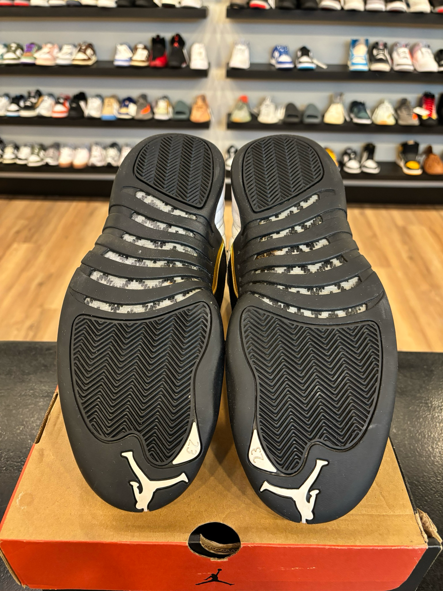Jordan 12 Royalty Size 12 Pre-Owned