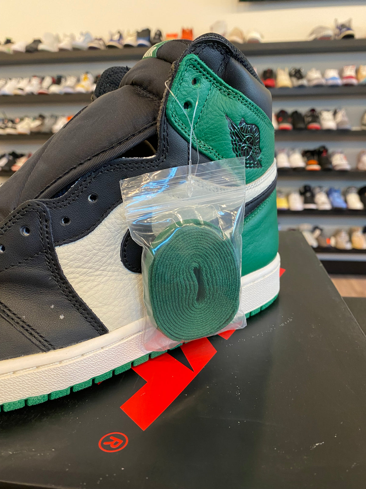 Jordan 1 Pine Green 1.0 Size 12 Brand New