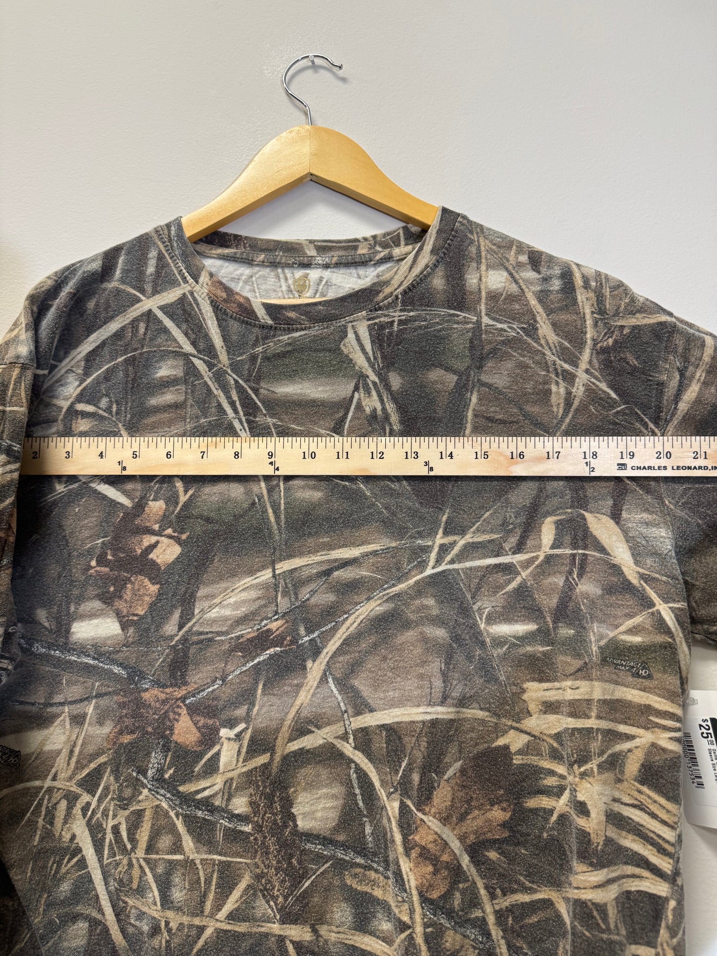 Game Winner Camo Long Sleeve Size Large Vintage