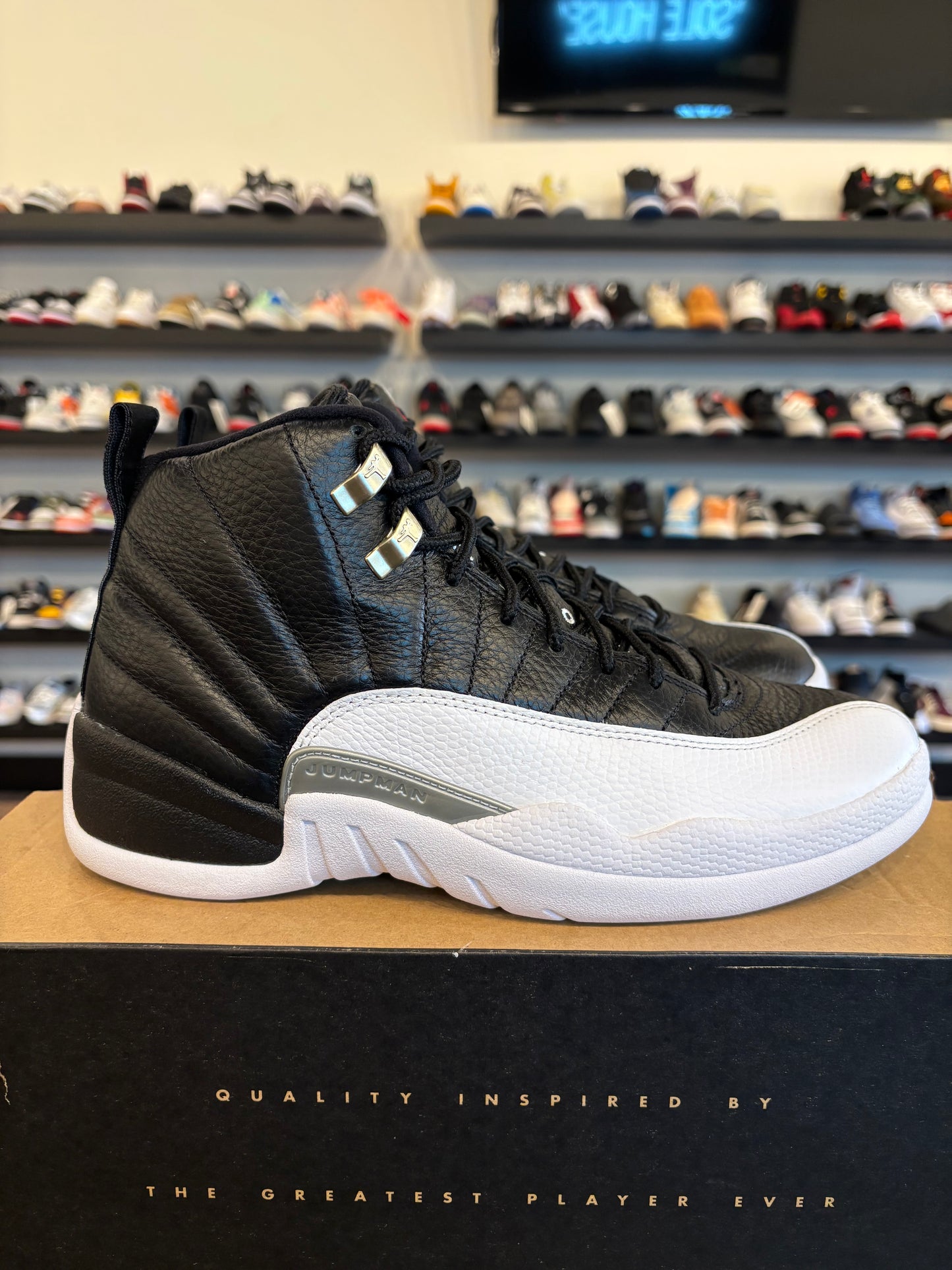 Jordan 12 Playoff 2022 Size 9 Brand New