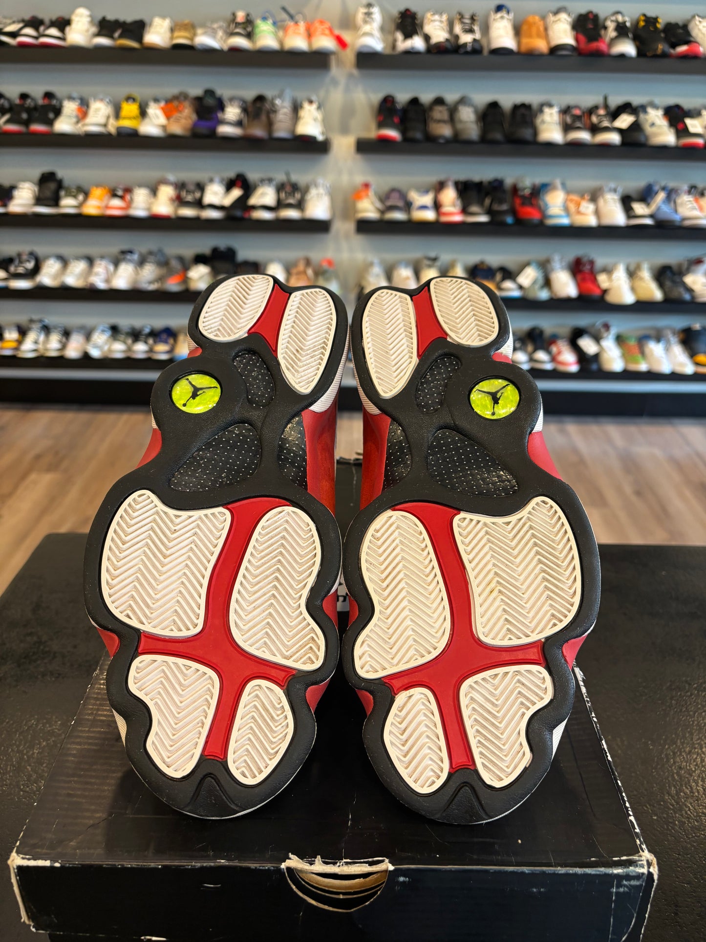 Jordan 13 Grey Toe Size 11 Pre-Owned