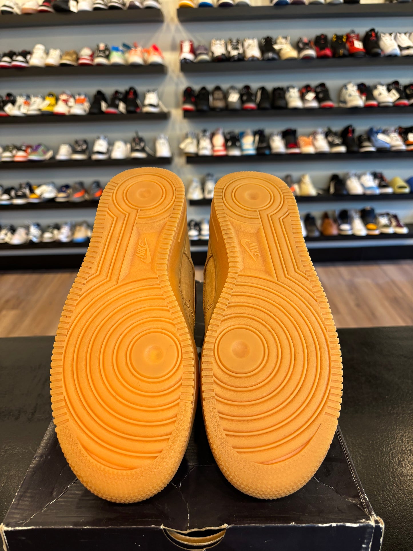 Nike Air Force 1 High Flax Size 9.5 Pre-Owned