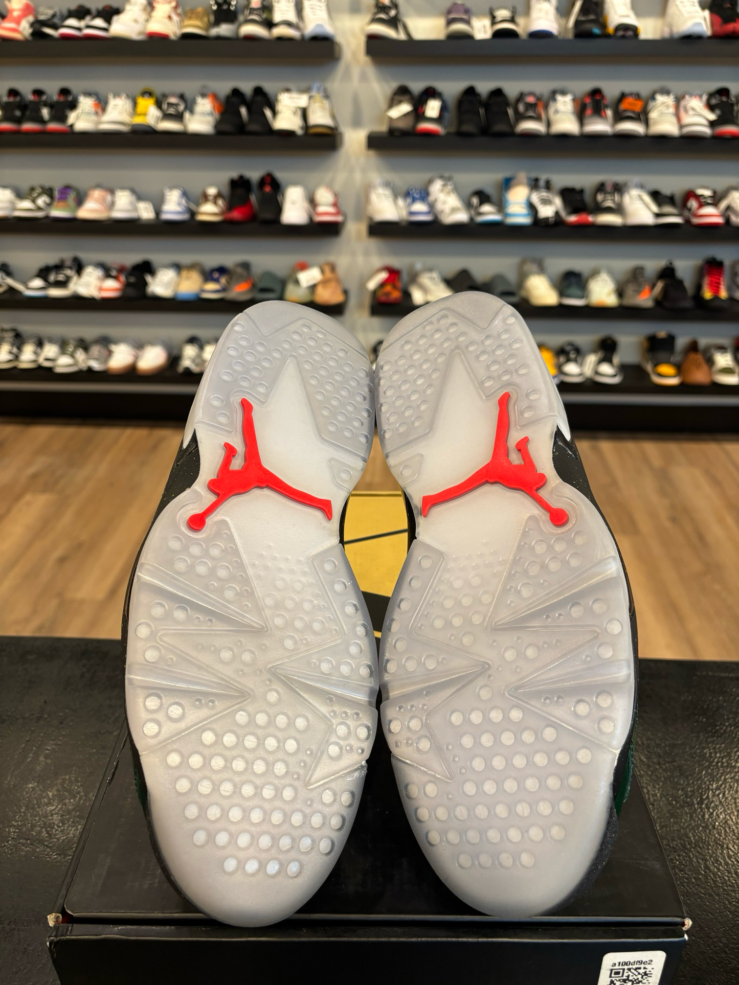 Jordan 6 Champagne Size 10 Brand New