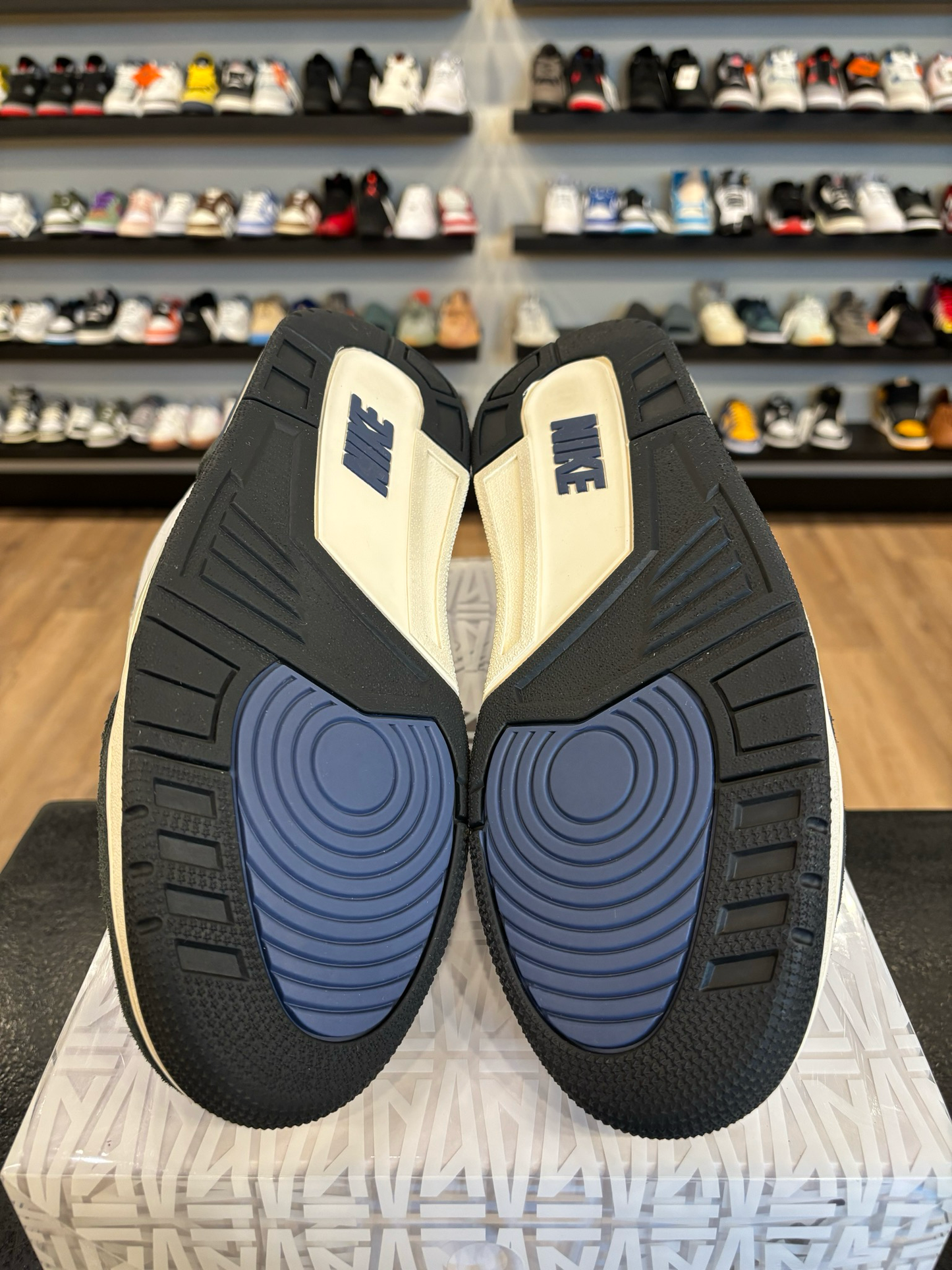 Jordan 3 A Ma Maniere Diffused Blue Size 9 Pre-Owned