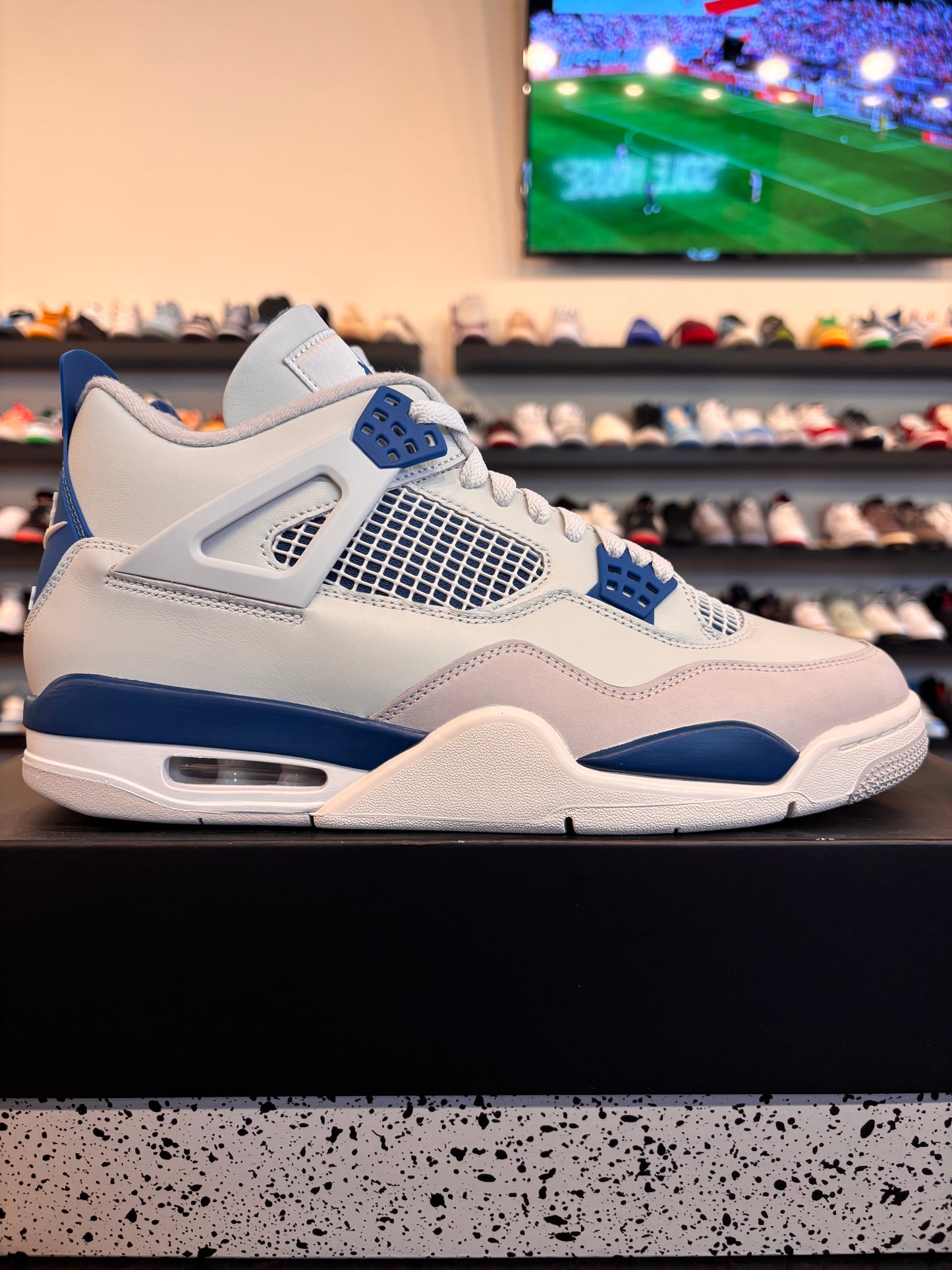 Jordan 4 Military Blue Size 14 Brand New