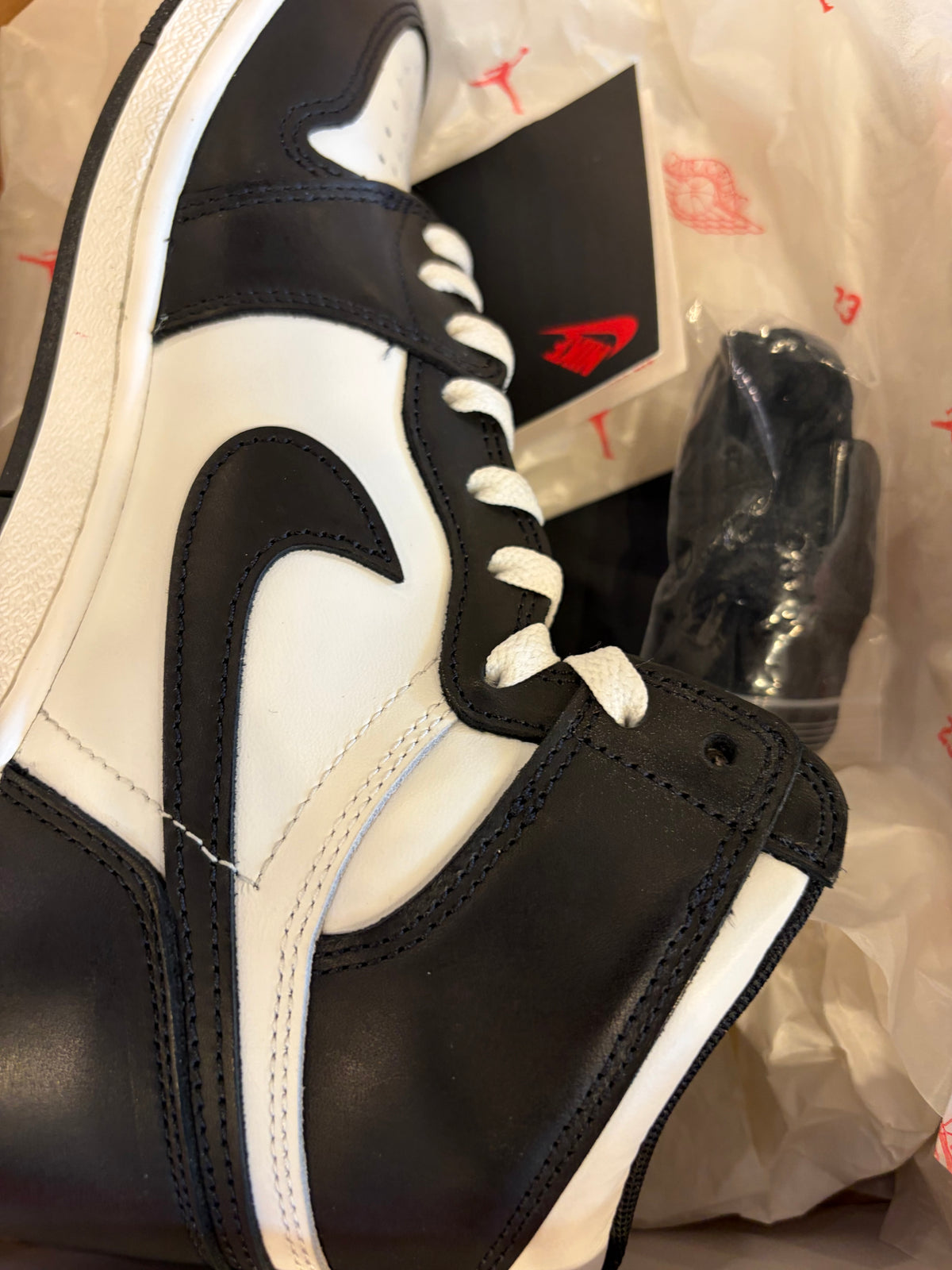 Jordan 1 '85 Black White Size 8.5 Pre-Owned