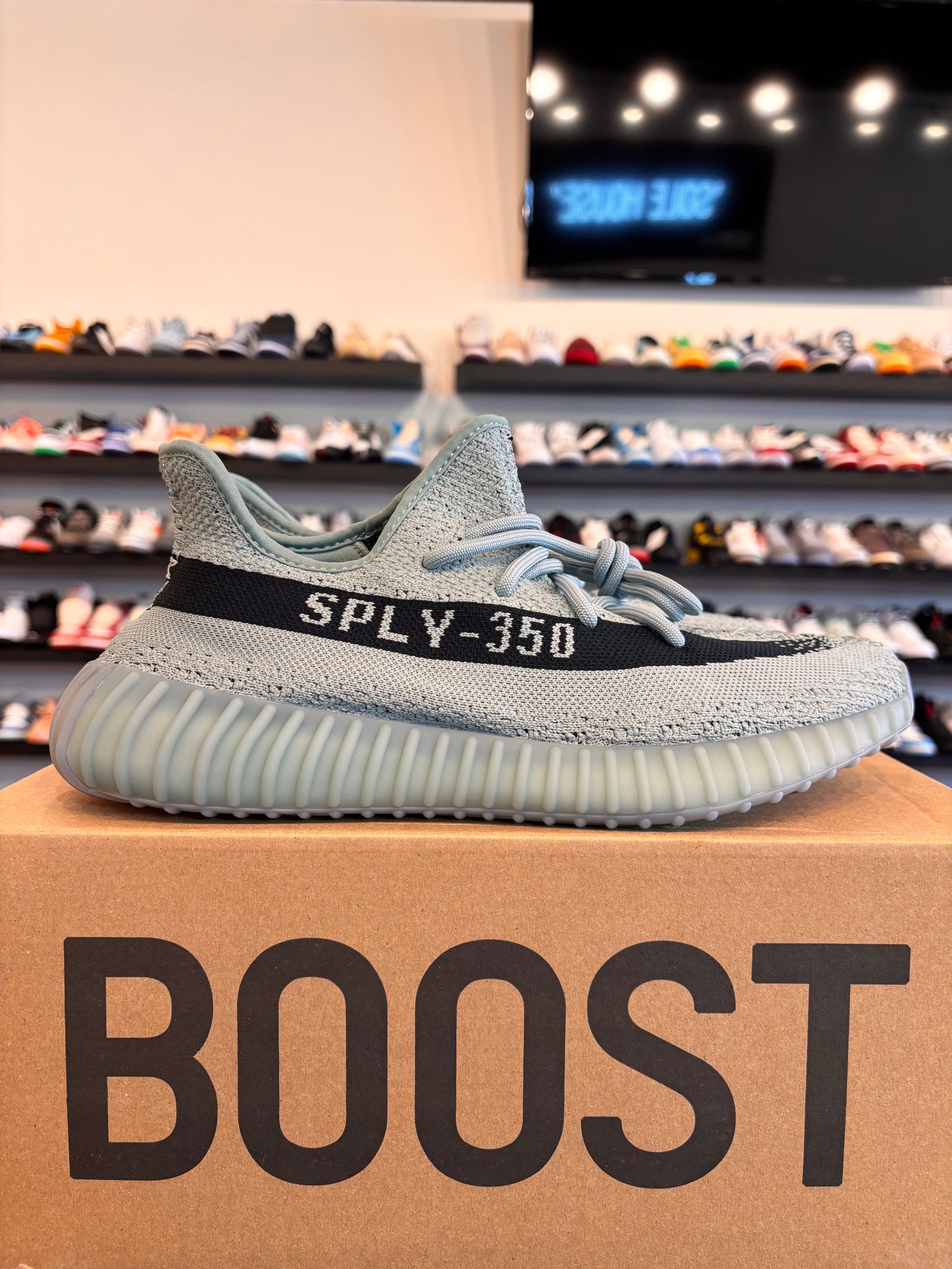 Yeezy 350 V2 Salt Size 10 Brand New