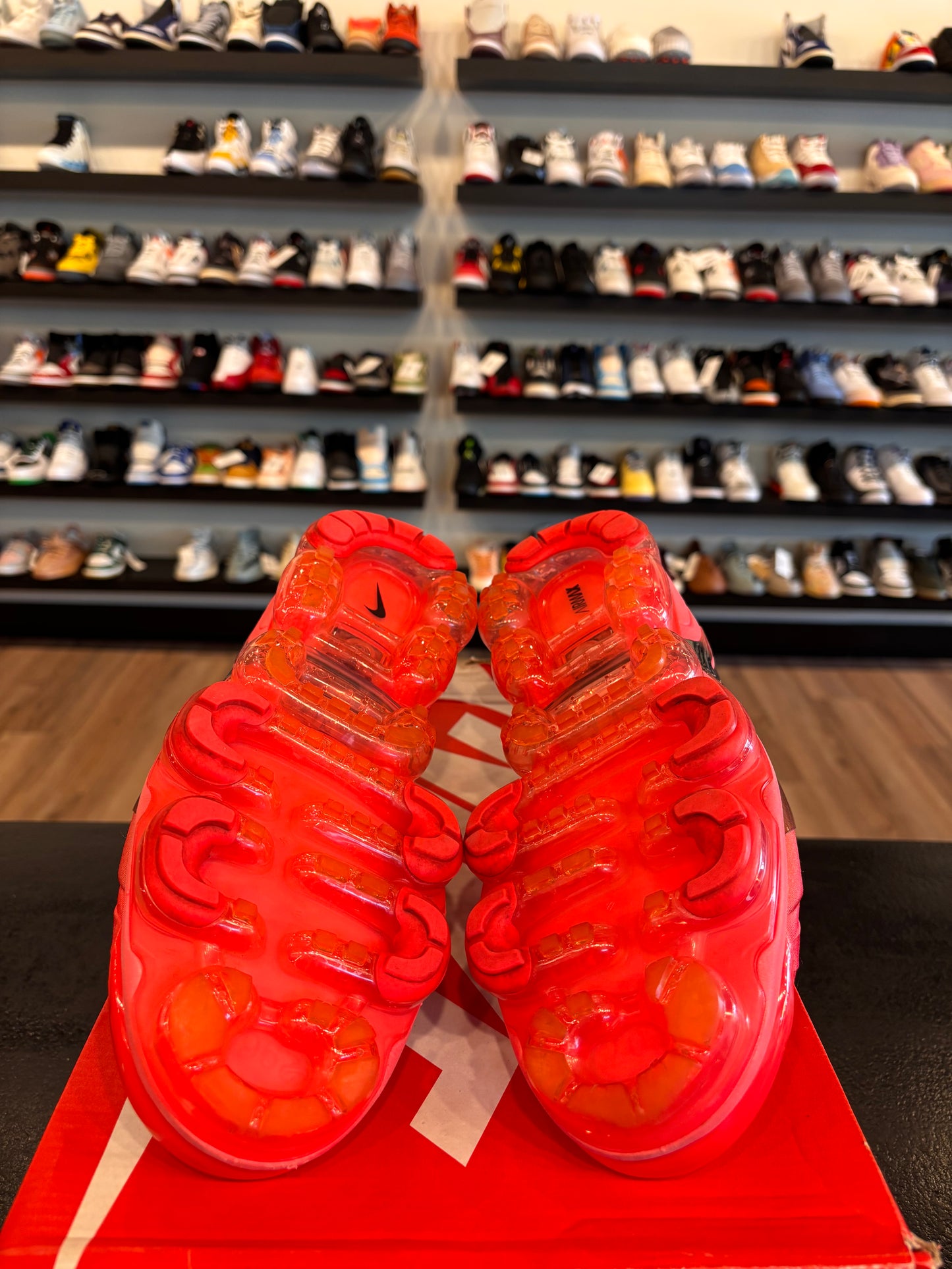 Nike VaporMax Plus Flight Pack Black Pink Size 11 Pre-Owned (No Box)