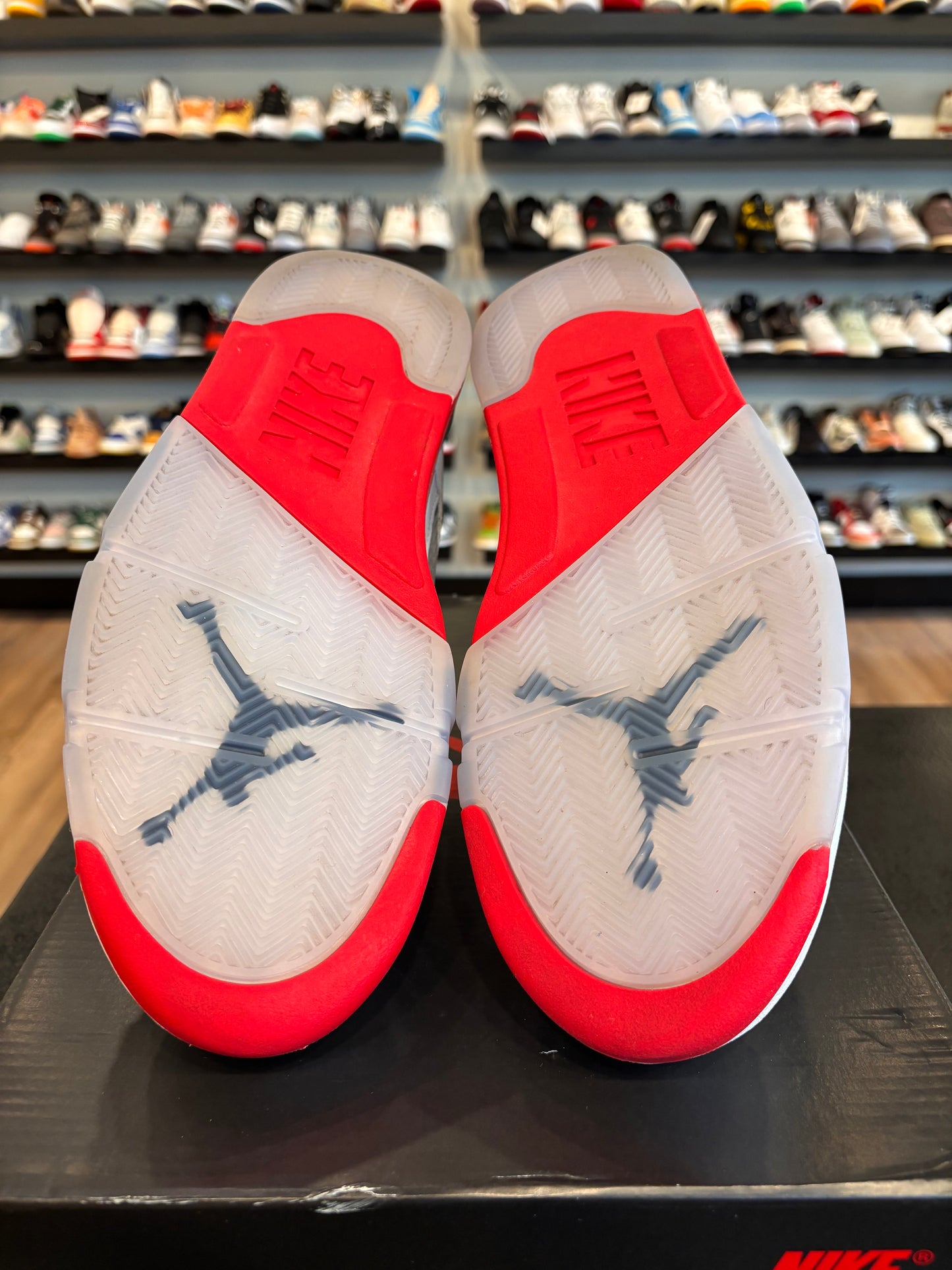 Jordan 5 Fire Red 2025 Size 10.5 Pre-Owned