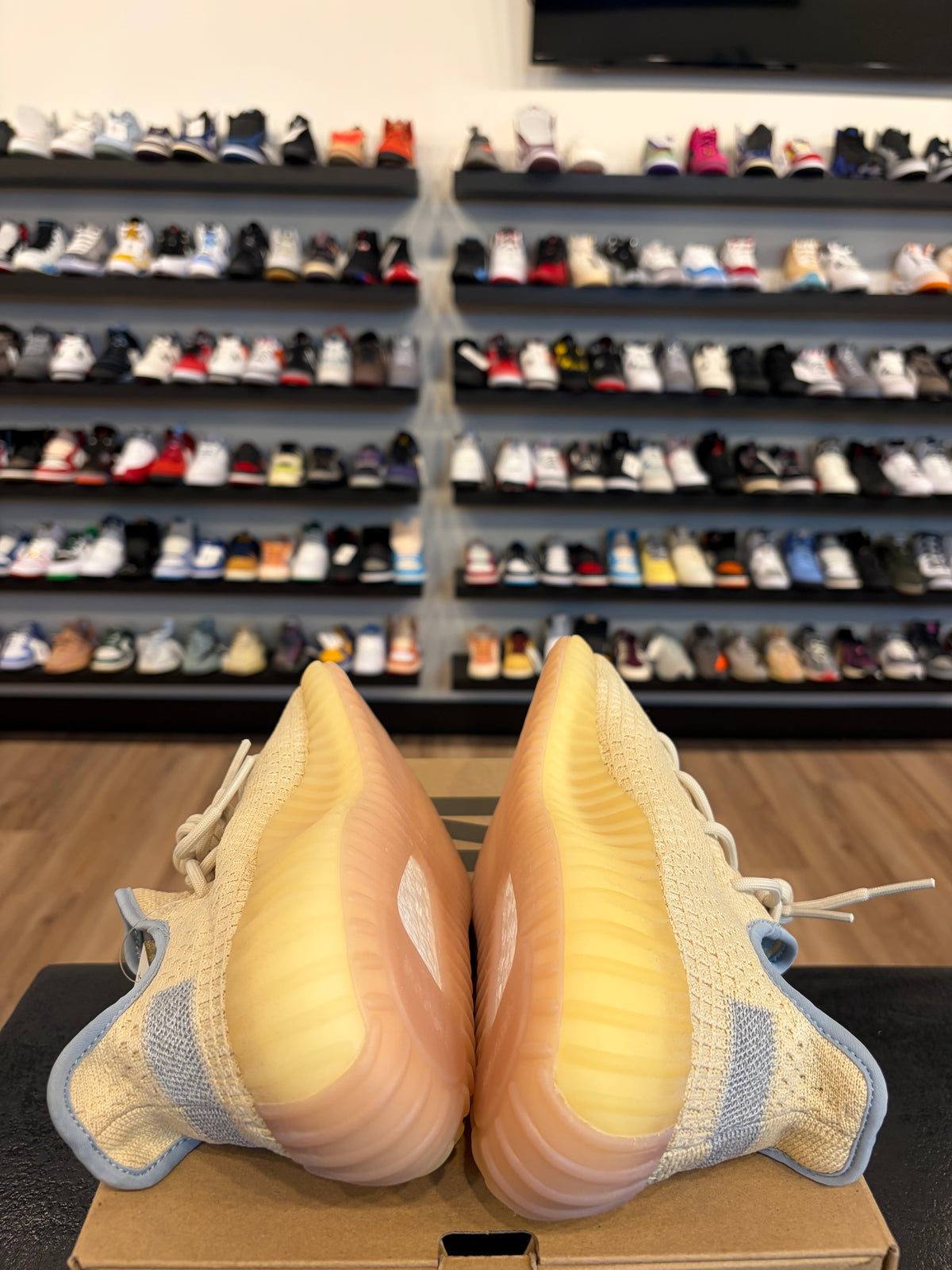 Yeezy 350 V2 Linen Size 10.5 Brand New
