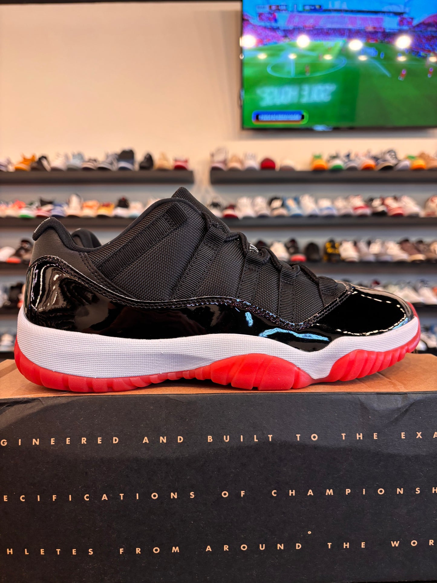 Jordan 11 Low Bred 2025 Size 10 Brand New