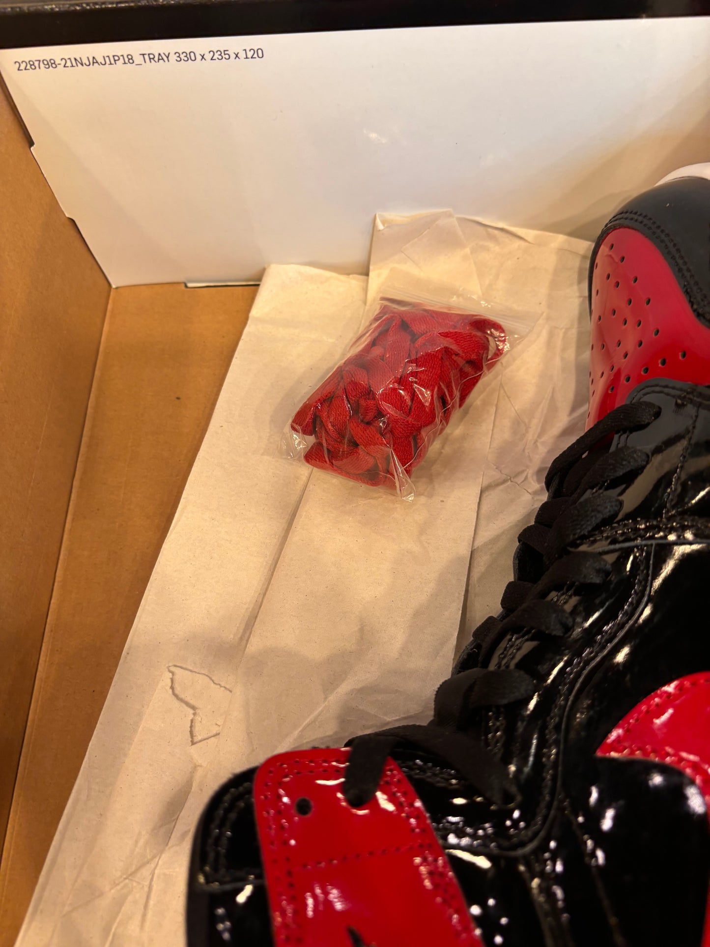 Jordan 11 Patent Bred Size 11 Pre-Owned