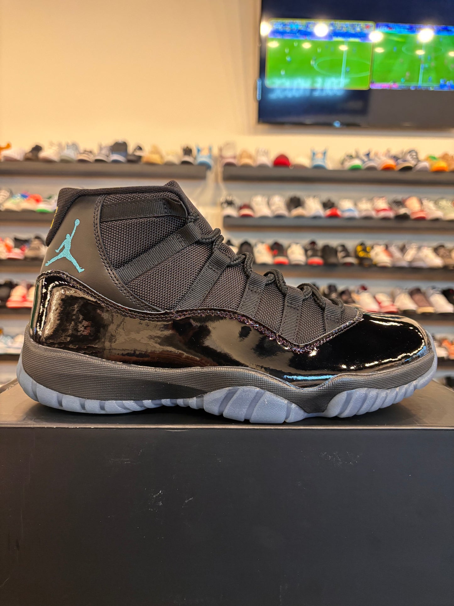 Jordan 11 Gamma 2025 Size 11 Brand New