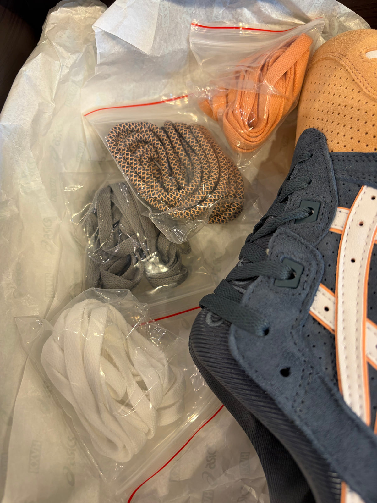 Kith x ASICS Gel Lyte 3 Remastered Salmon Toe (2026) Size 10.5 Brand New
