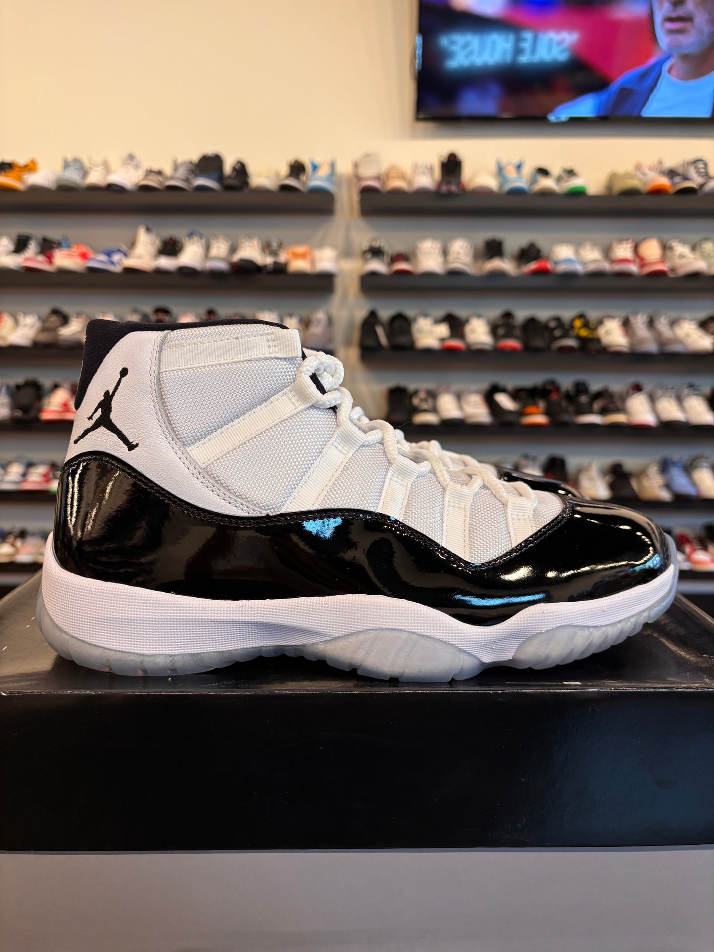 Jordan 11 Concord 2018 Size 10 Brand New