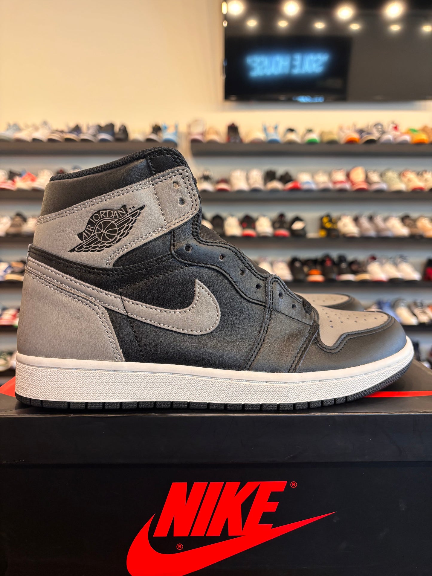Jordan 1 Shadow 2018 Size 9 Brand New