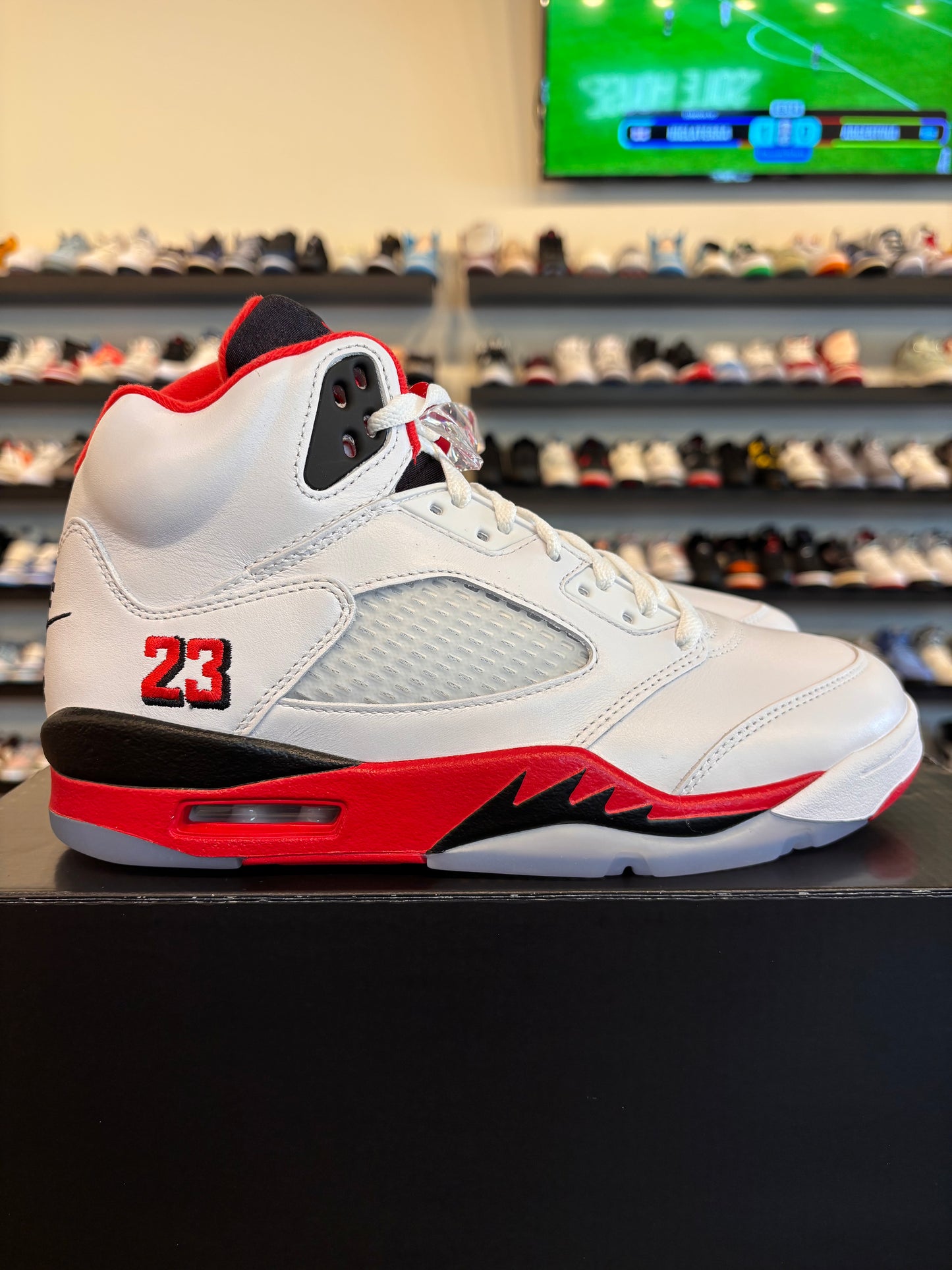 Jordan 5 Fire Red 2025 Size 8 Brand New