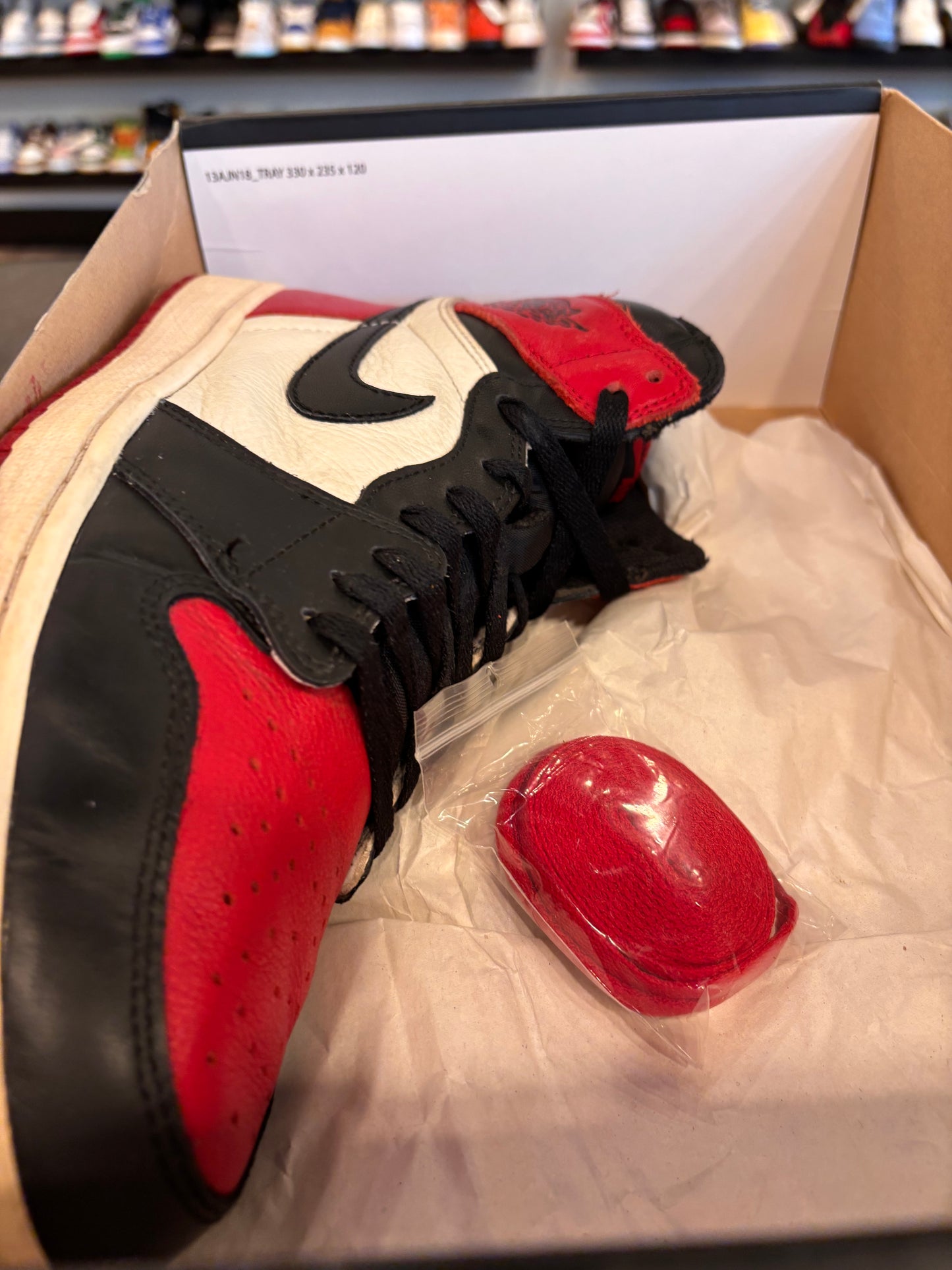 Jordan 1 Bred Toe Size 11 Pre-Owned