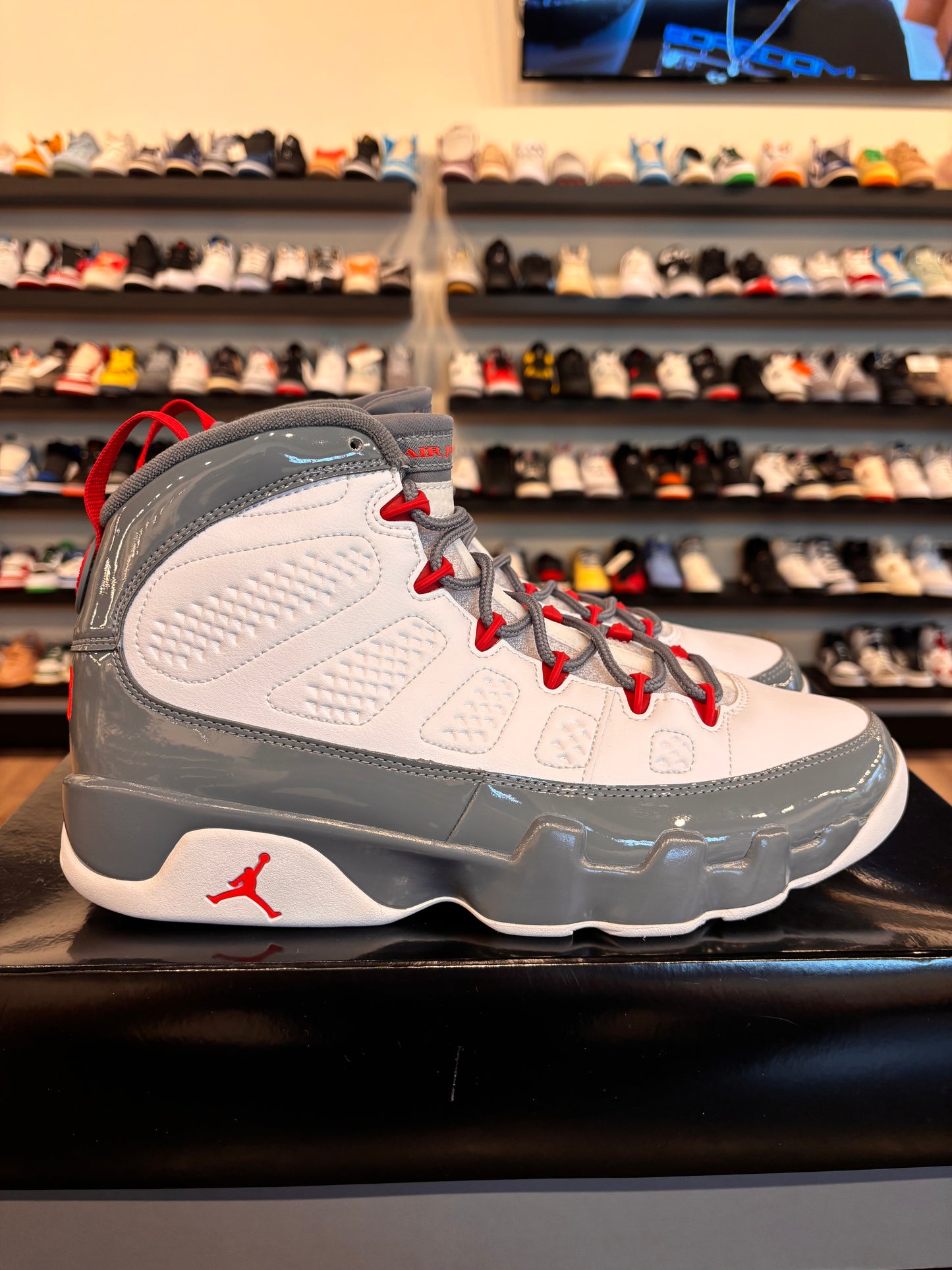 Jordan 9 Fire Red Size 10.5 Brand New