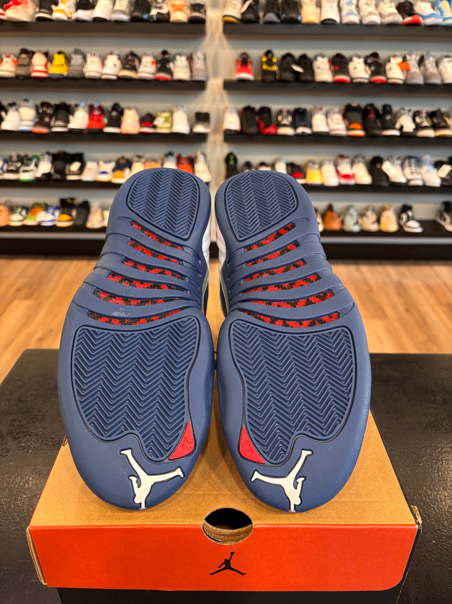 Jordan 12 French Blue 2016 Size 10 Pre-Owned
