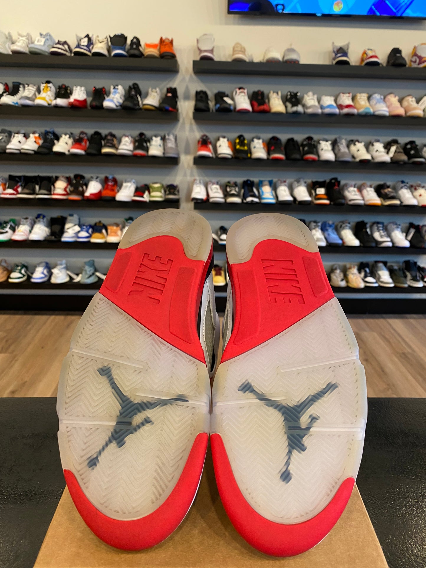 Jordan 5 Fire Red 2025 Size 10 Pre-Owned