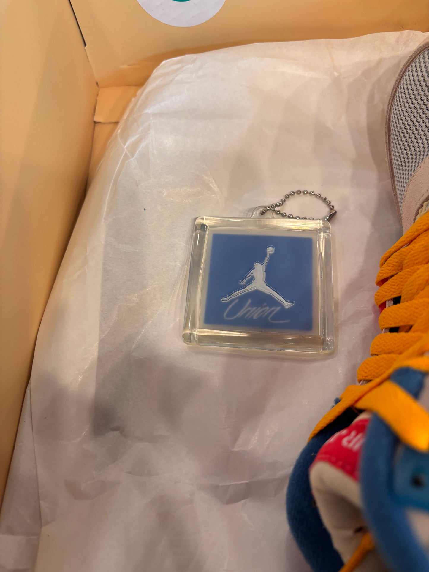 Jordan 4 Union Guava Size 9.5 Pre-Owned