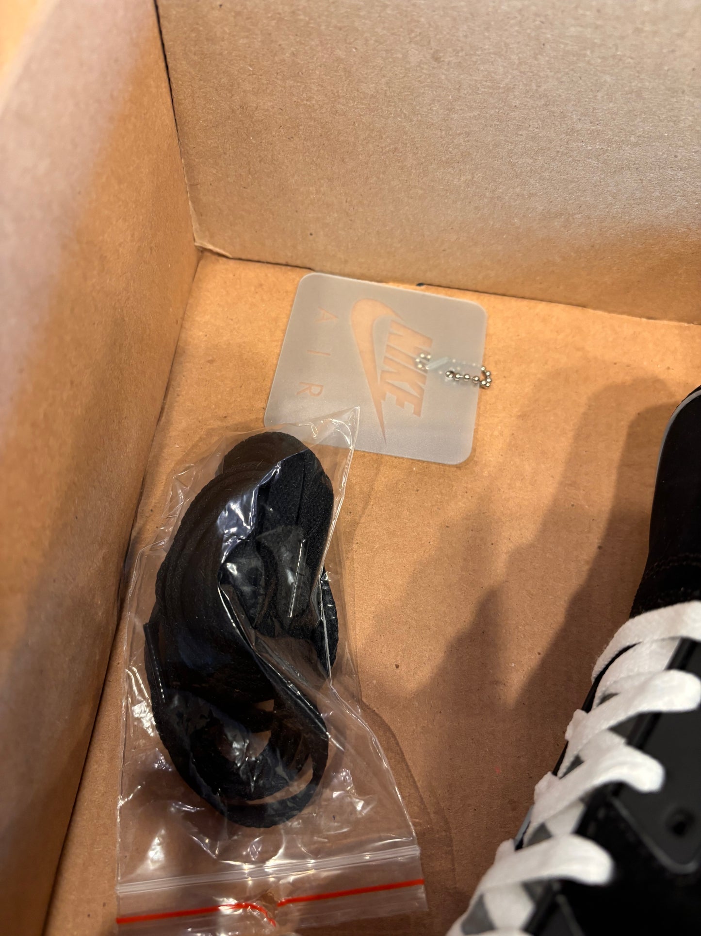 Jordan 5 Reimagined Black Metallic Size 8.5 Pre-Owned (No Box)