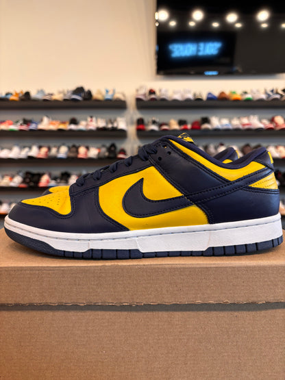 Nike Dunk Low Michigan Size 9 Pre-Owned (No Box)