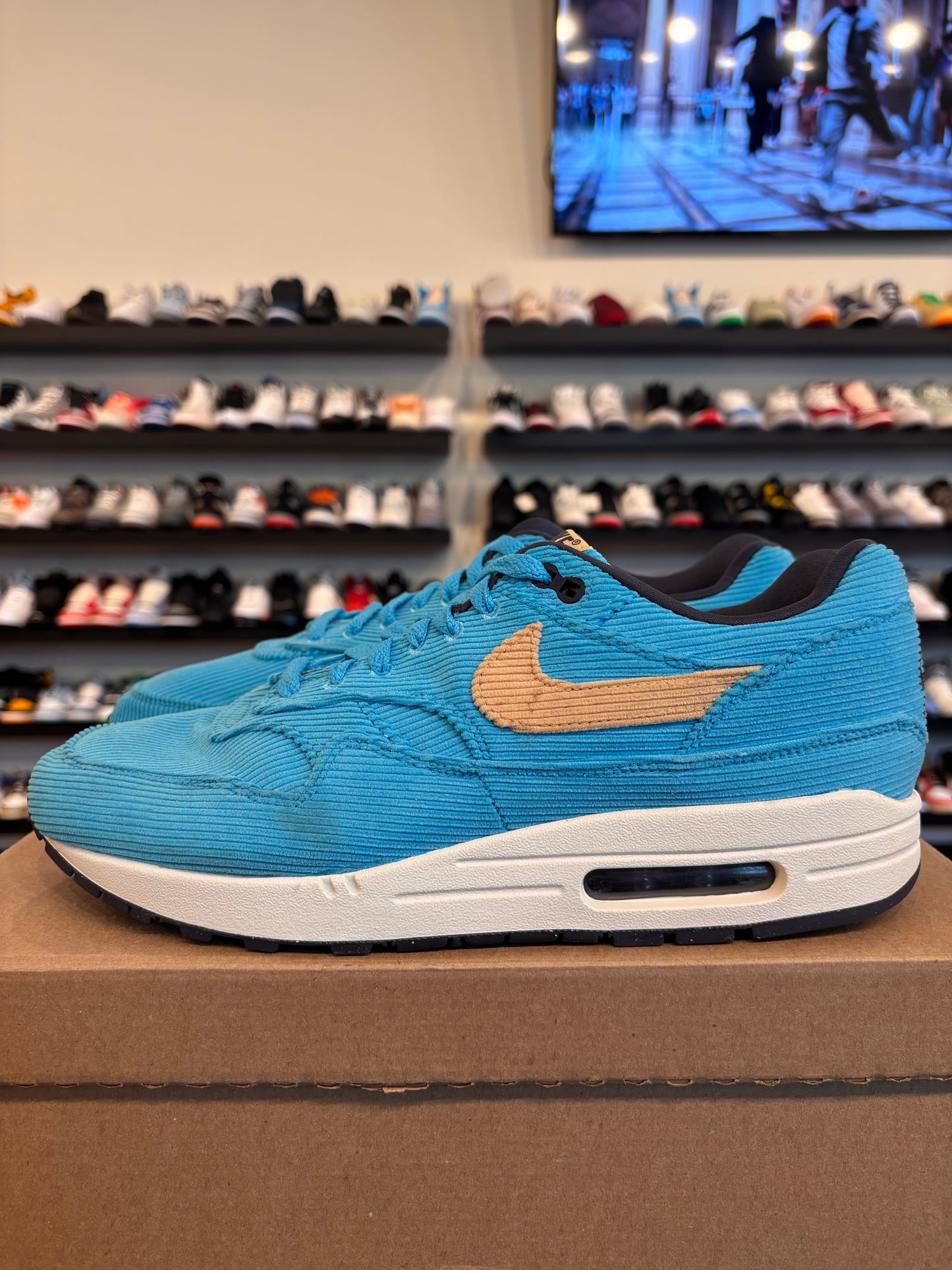 Nike Air Max 1 Blue Cord Size 11 Pre-Owned (No Box)