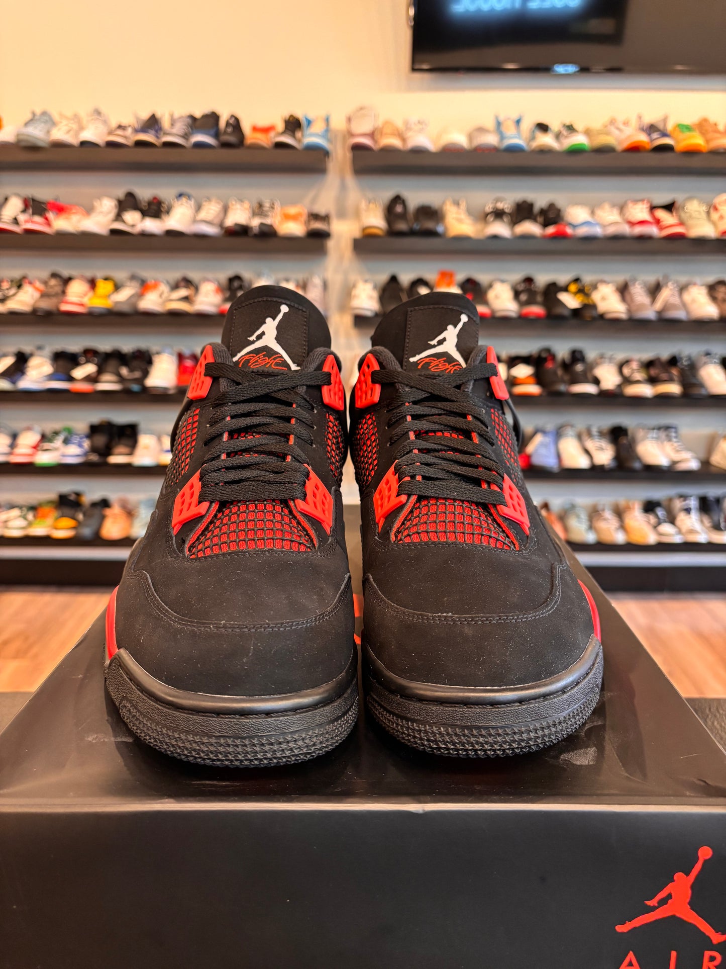 Jordan 4 Red Thunder Size 14 Pre-Owned