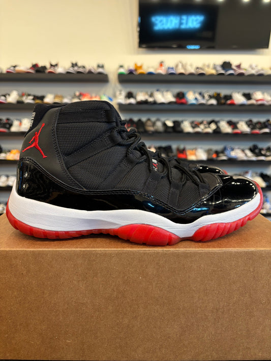 Jordan 11 Bred 2008 Size 9 Pre-Owned (No Box)