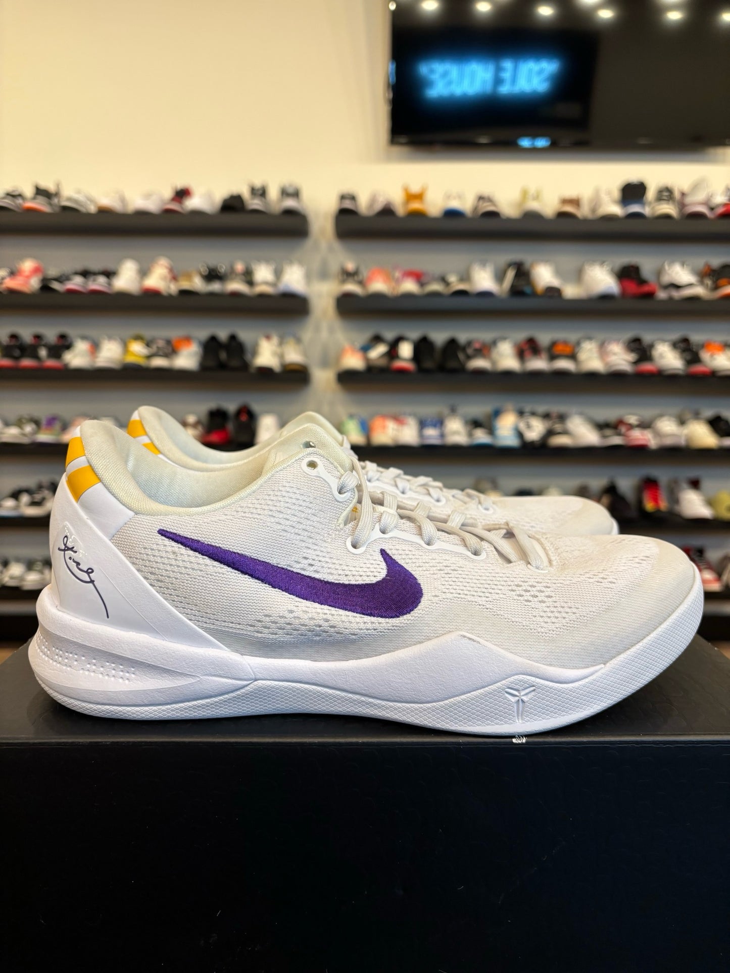 Nike Kobe 8 Protro Lakers Home Size 8 Pre-Owned